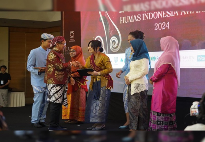 Universitas Persada Indonesia Y.A.I Raih Penghargaan di Ajang Kartini Humas Indonesia (KaHI) Awards 2024